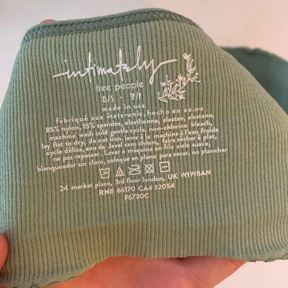 NWOT free people stretchy comfy crop tank w adjustable straps size XS/S - Picture 2 of 3